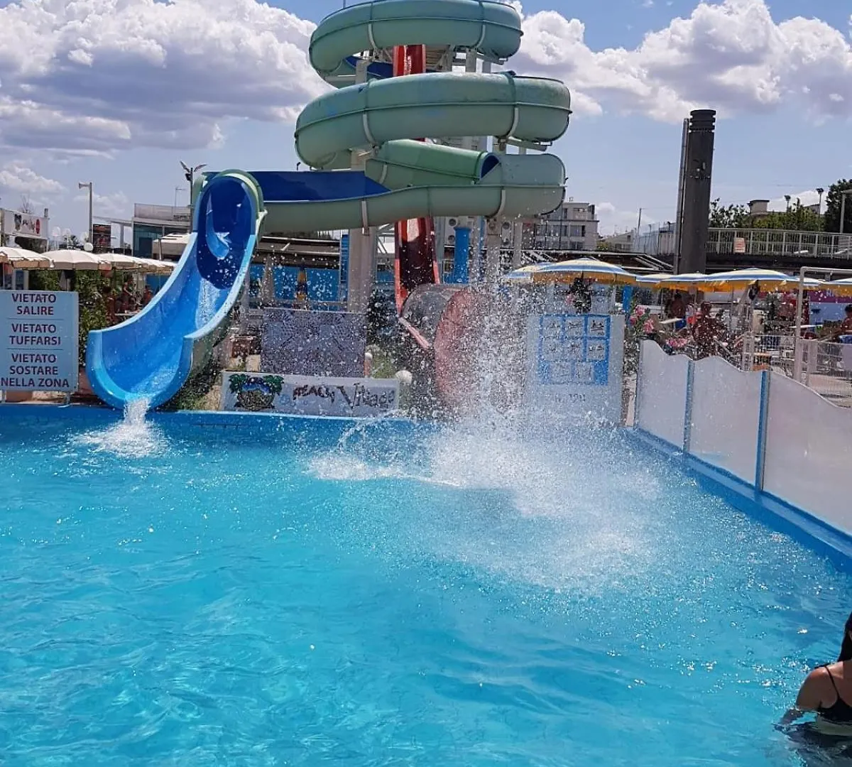 公寓 Riccione Sul Mare Con Servizio Spiaggia E Aquapark 意大利